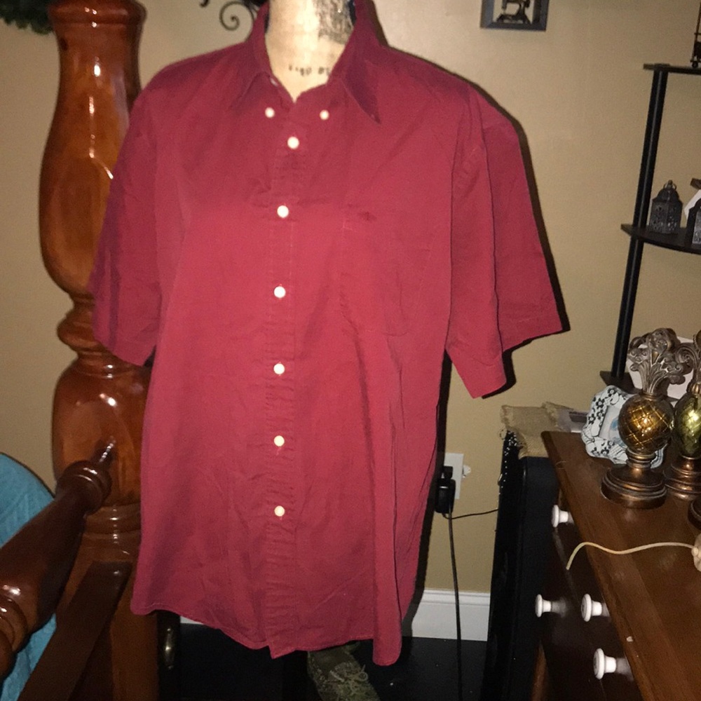 Nice Men’s Dockers Button down shirt